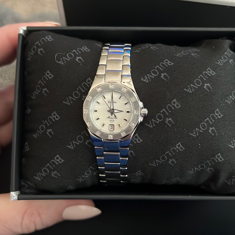 Bulova Marine Star ladies quartz watch, mother of Pearl 96R24